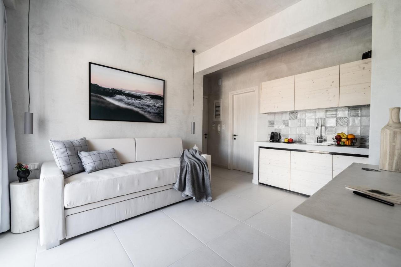 Iraklitsa Suites Nea Iraklitsa Екстер'єр фото
